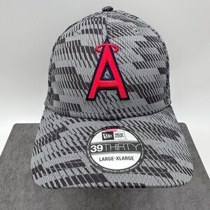 New Era Los Angeles Angels Clubhouse Grey 39THIRTY Stretch‎ Fit Hat, Size L/XL